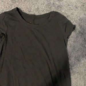 plain black t-shirt